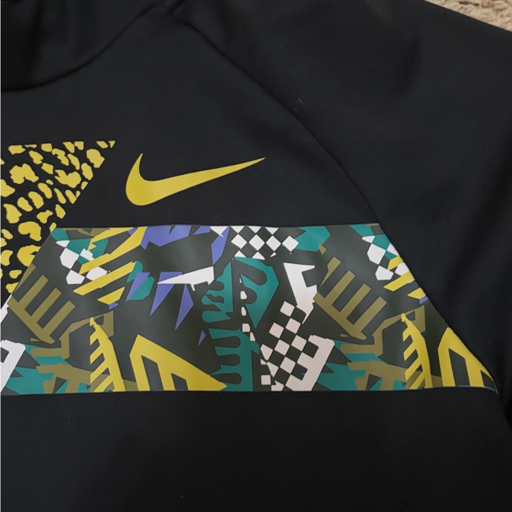 Nike Training Hoodie Men's M Black Pullover Graphic Swoosh Fleece